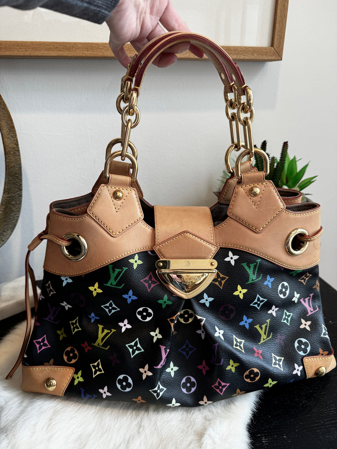 Louis Vuitton Multicolor Ursula Noir – Mautto