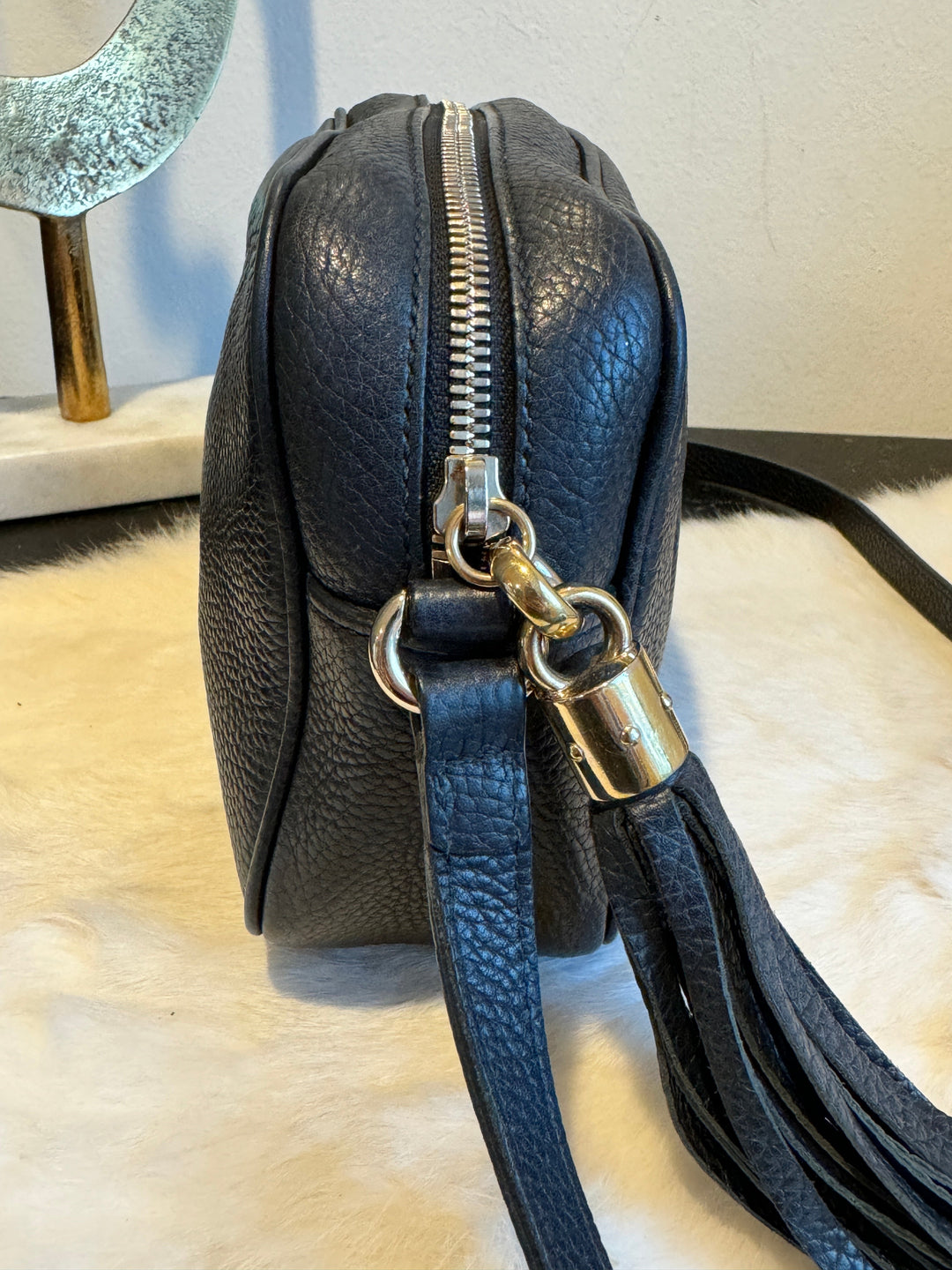 GUCCI Soho Disco Black Pebbled Camera Bag – Mautto