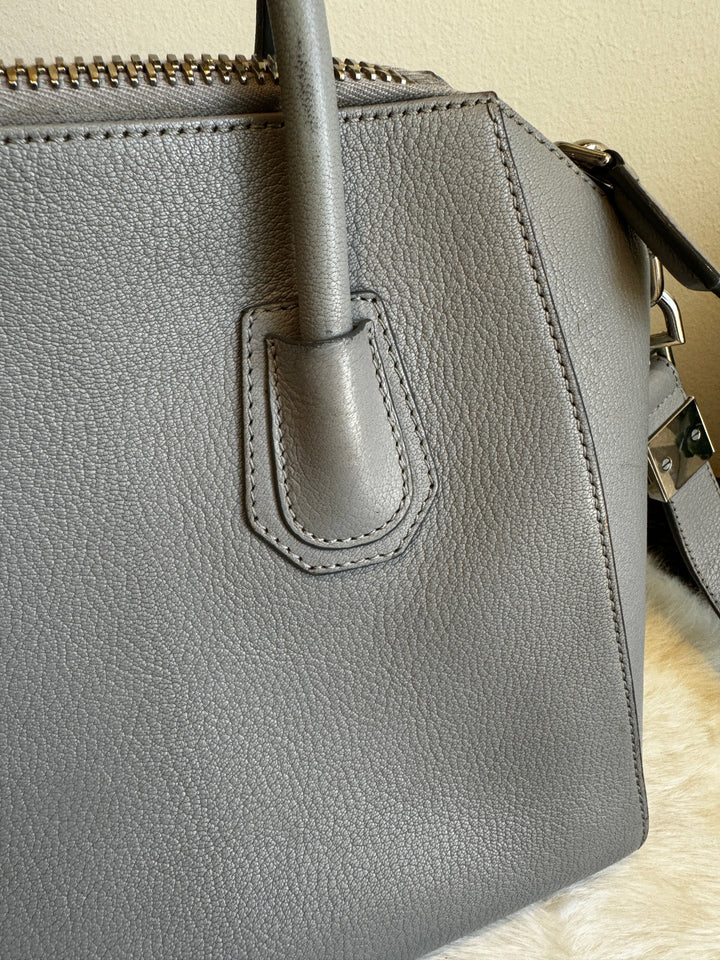 Givenchy Grey Sugar Goatskin Leather Small Antigona Bag – Mautto