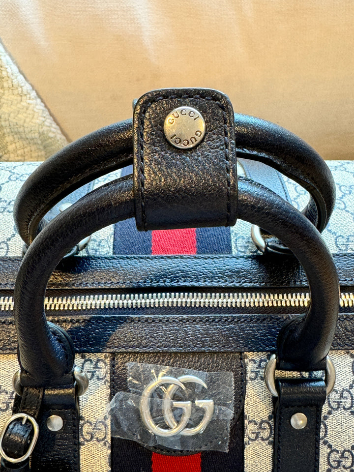 Gucci Savoy Supreme Maxi Duffle Navy – Mautto