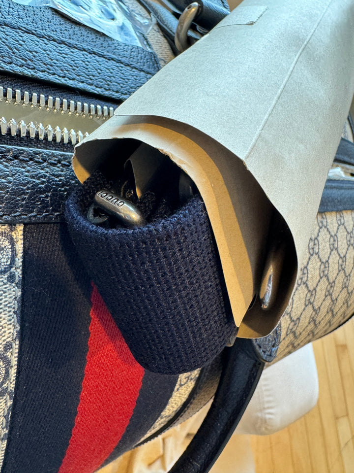 Gucci Savoy Supreme Maxi Duffle Navy – Mautto