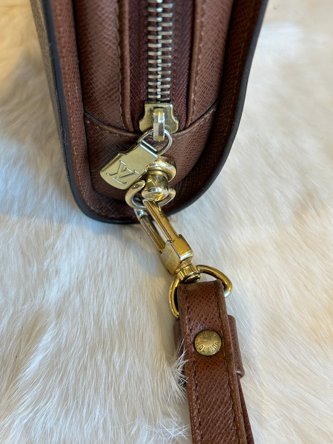 Louis Vuitton Monogram Orsay Clutch – Mautto