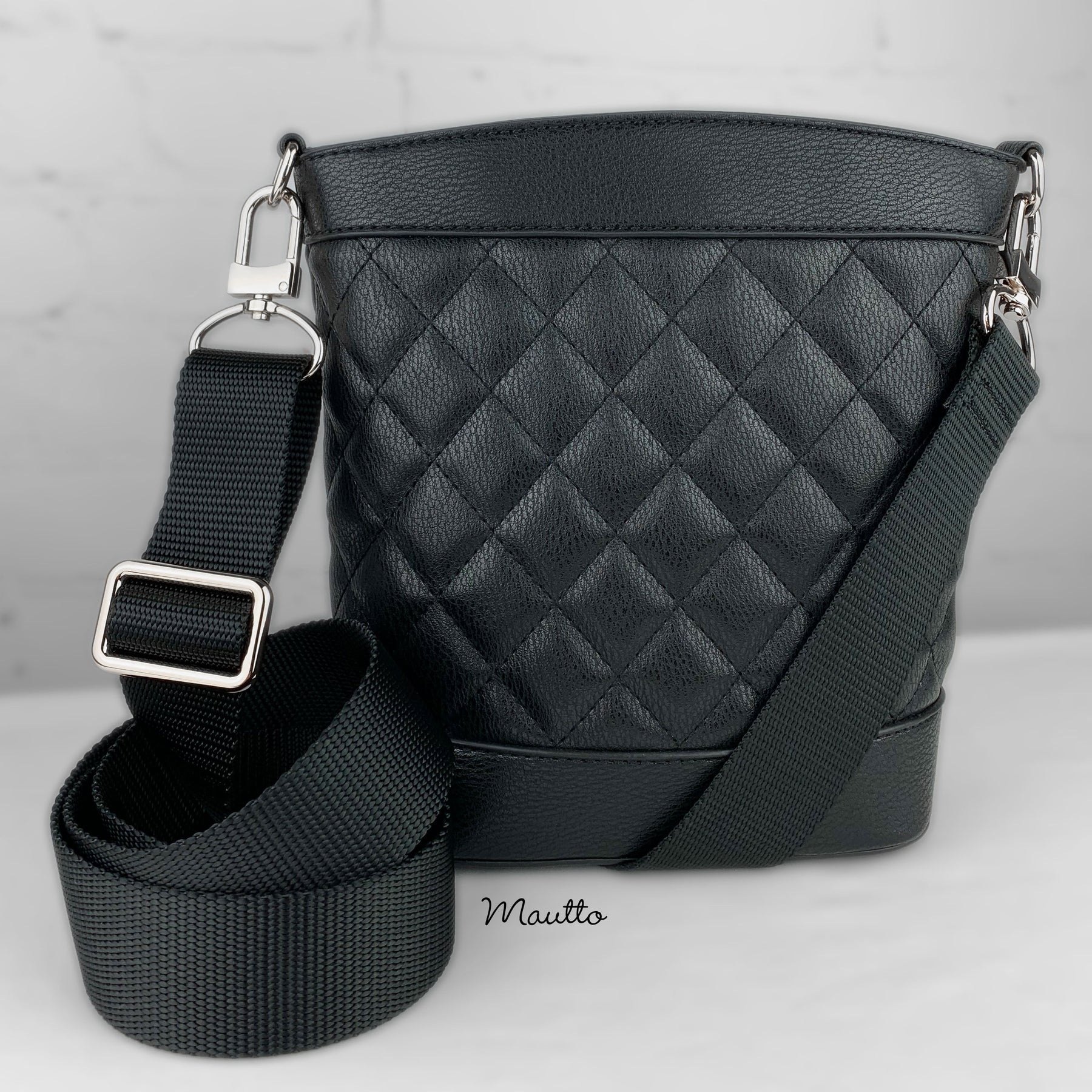 Mautto Adjustable Leather Crossbody Strap